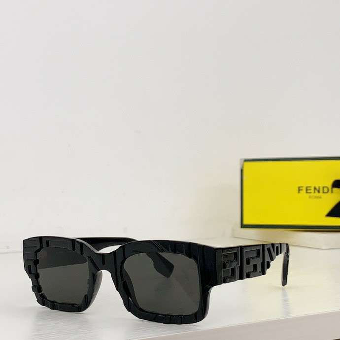 Picture of Fendi Sunglasses _SKUfw54107449fw